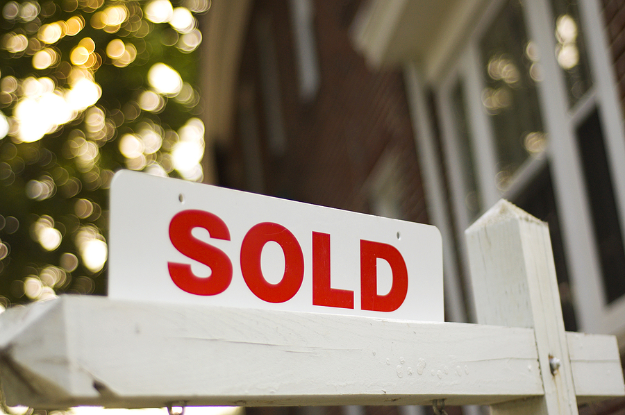 estate agent chorlton - sold sign